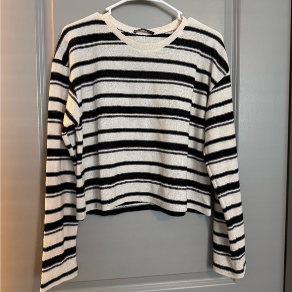 Zara Black and White Striped Long Sleeve Top - Picture 2 of 6